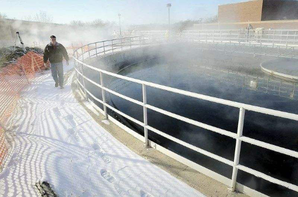 聚合硫酸鐵廢水處理時凈水作用跟溫度的關(guān)系低溫高溫一樣么。